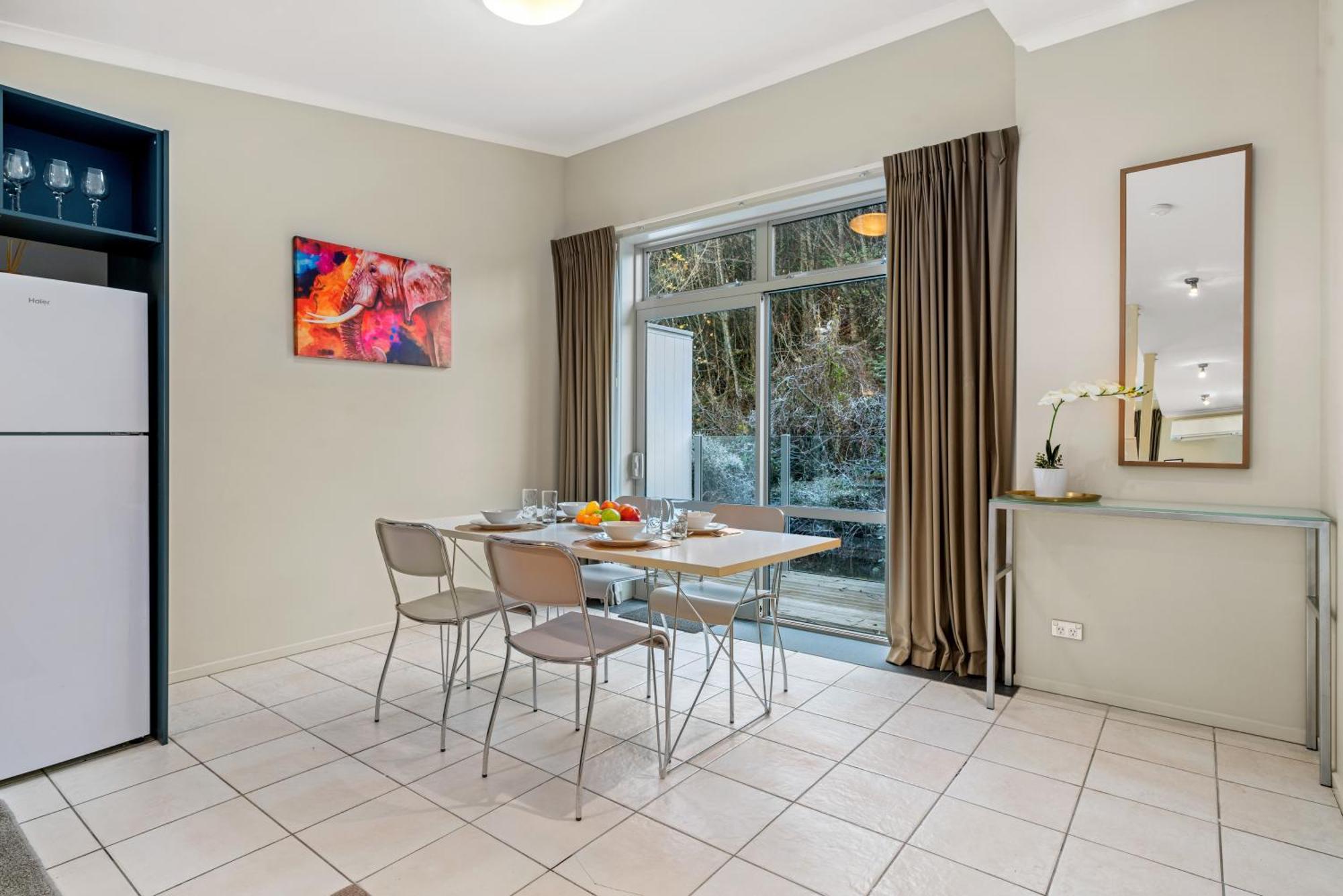 2-Bedroom Apartment With Lake & Mountain View - Beechwood 皇后镇 外观 照片